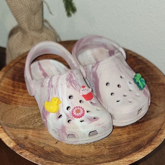 5 Pair Size 7 Toddler Girl Shoe Lot Vans, Crocs, Cat And Jack Pink - Picture 4 of 11